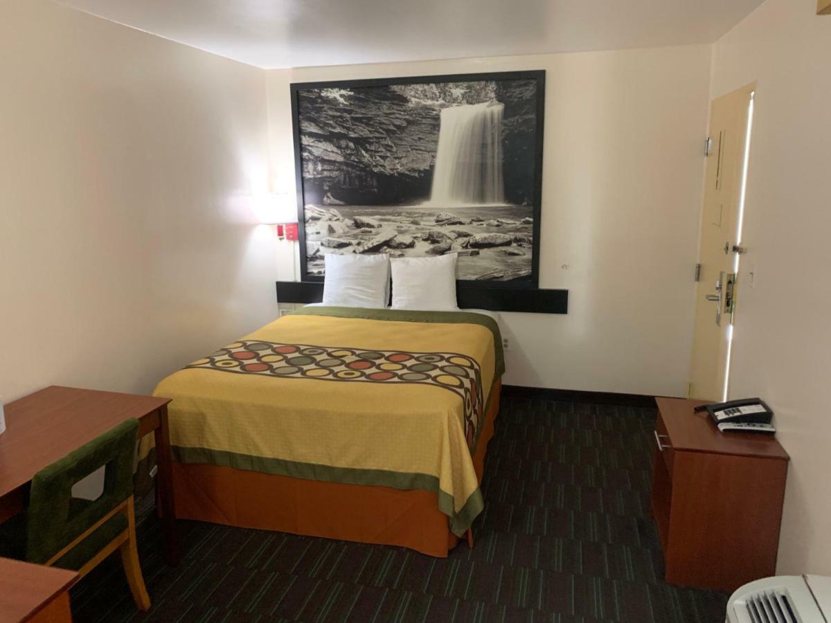 Super 8 Hotel Stafford Exterior foto